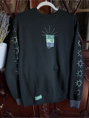 Nike Men’s Black ‘Be Kind’ Graphic Crewneck Sweatshirt Terry
